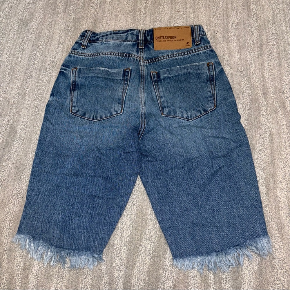 NWT One Teaspoon Longline Distressed Trucker Shorts Organic Cotton Women’s Sz 24 - Picture 2 of 7